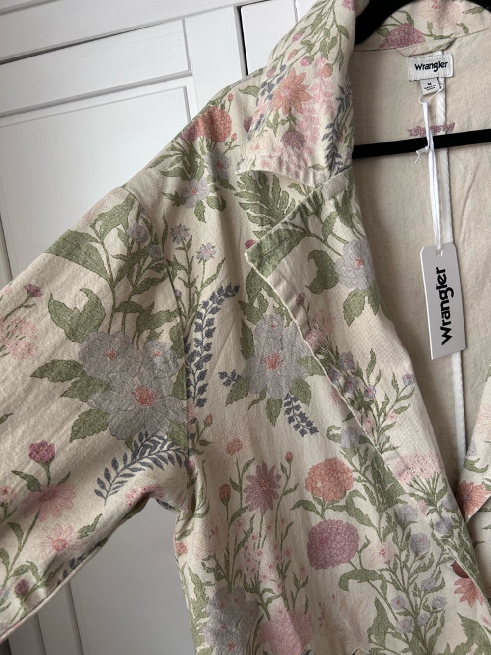 Wrangler X Free People Cream Floral Button-Up Jacket with Pink and Green Print - Picture 8 of 14